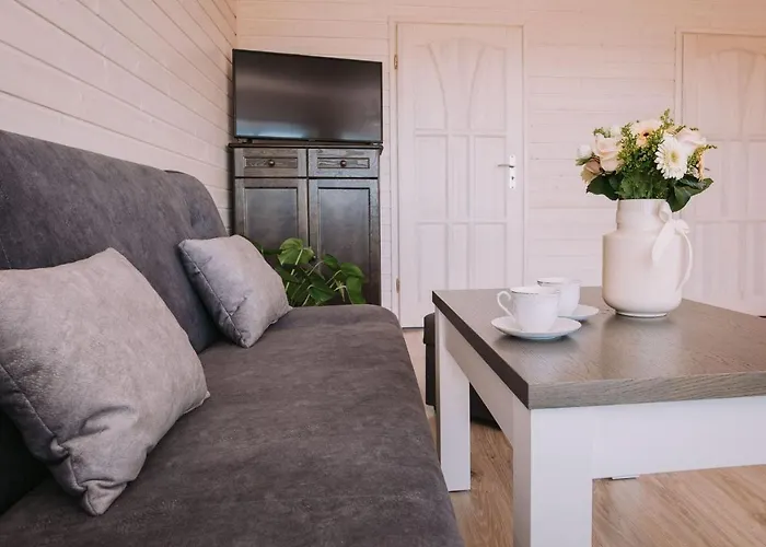 別荘 Comfortable, Single-story With Terraces ボボリン